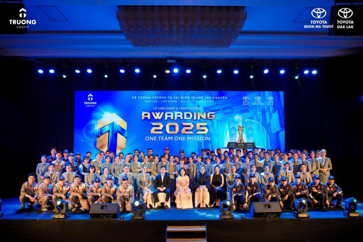 TOYOTA BUÔN MA THUỘT TỎA SÁNG TẠI LỄ VINH DANH & TRAI GIẢI AWARDING 2025