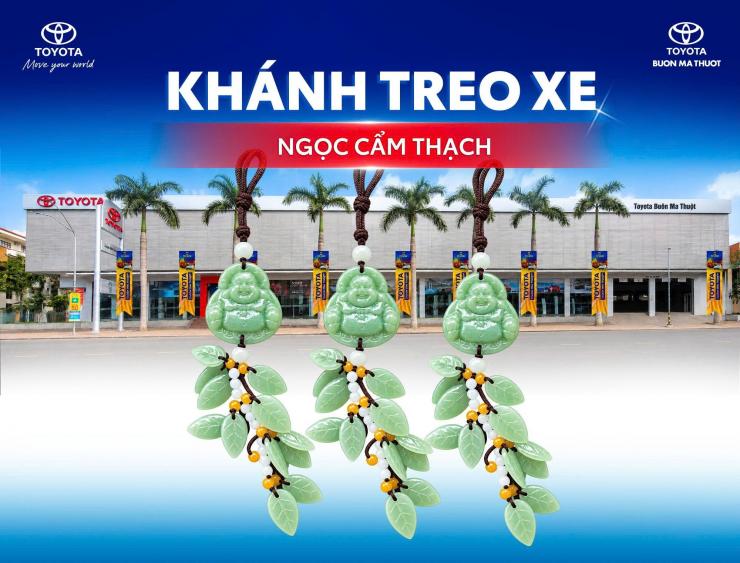 KHÁNH TREO XE NGỌC CẨM THẠCH: GỬI GẮM LỜI CHÚC BÌNH AN