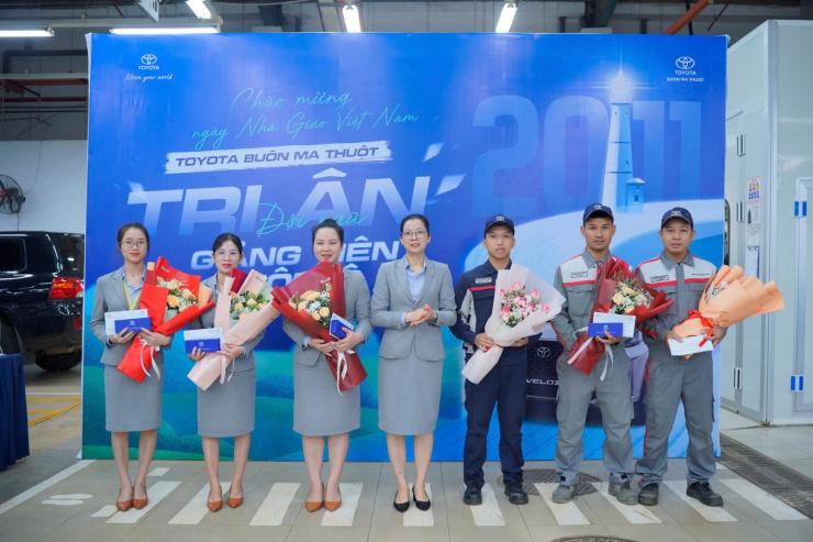 TRI ÂN ĐỘI NGŨ GIẢNG VIÊN ĐÀO TẠO TẠI TOYOTA BUÔN MA THUỘT